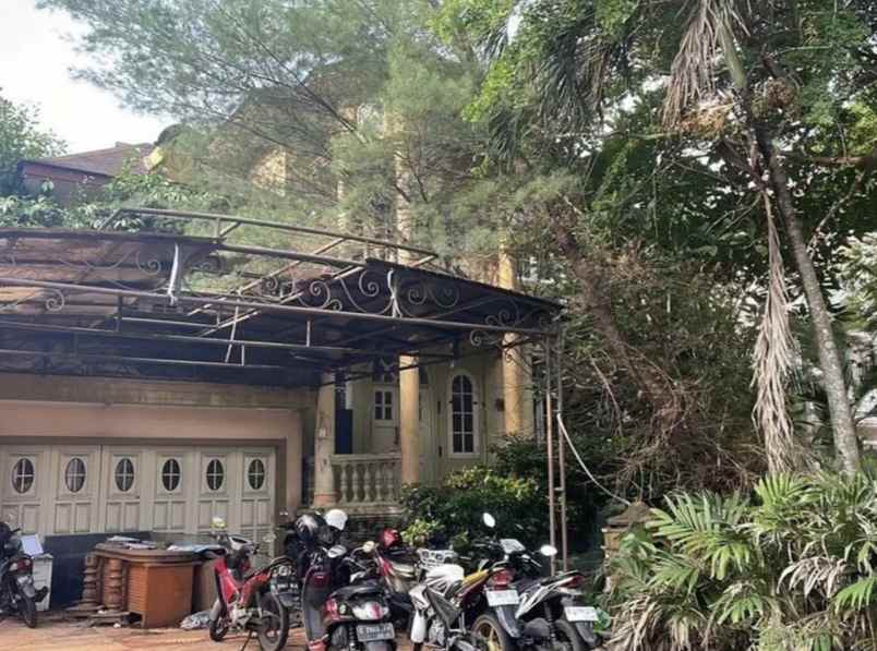 dijual rumah bsd city victoria river