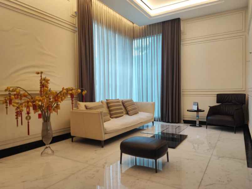 dijual rumah bukit gading villa