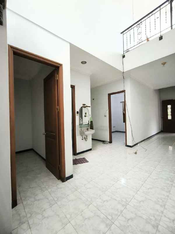 dijual rumah bumi marina emas