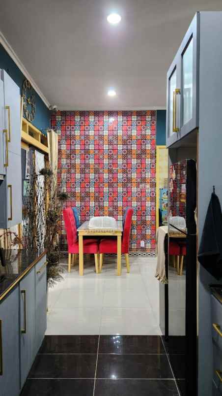 dijual rumah cantik di daerah pondok gede