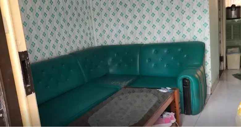 dijual rumah cantik di daerah taman modern