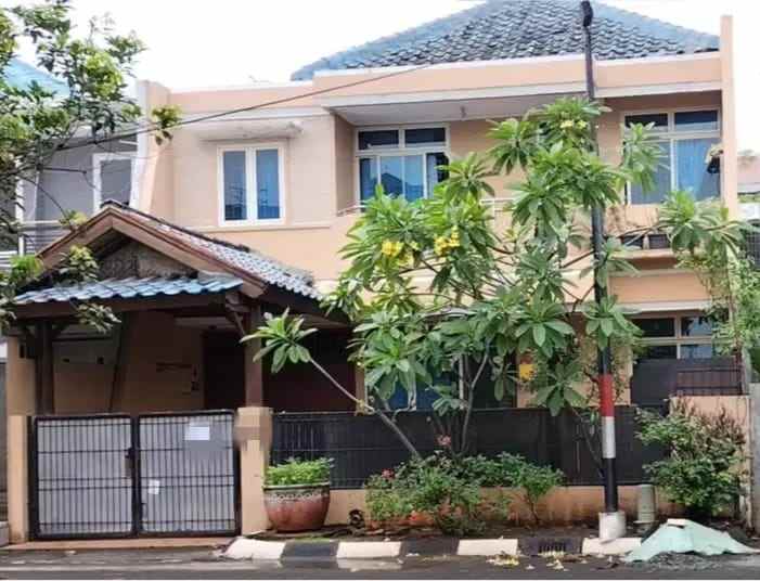 dijual rumah cantik di daerah taman modern