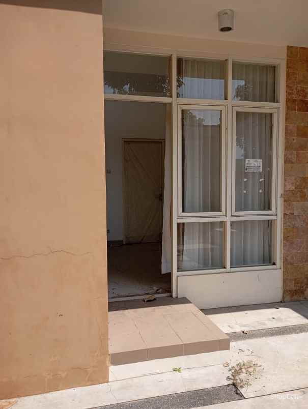 dijual rumah cemorokandang