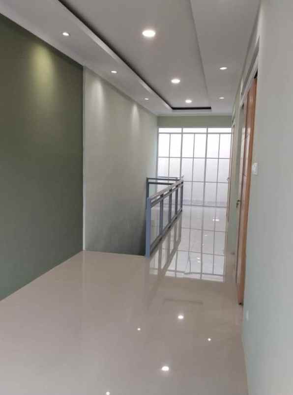 dijual rumah ciganitri