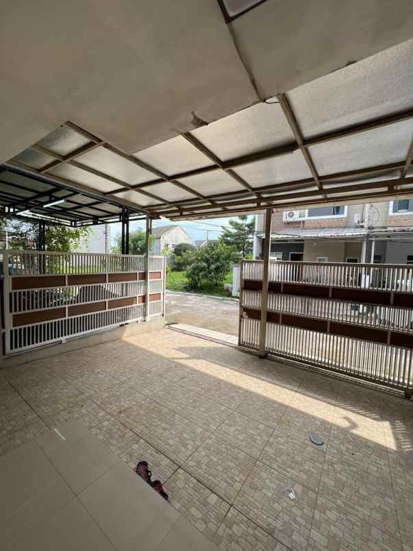 dijual rumah ciganitri