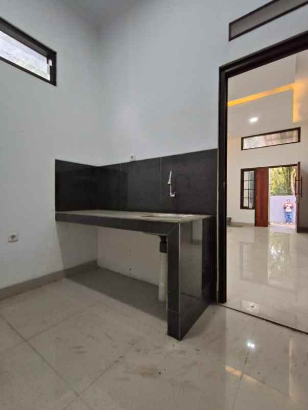 dijual rumah cigugur ciwaruga