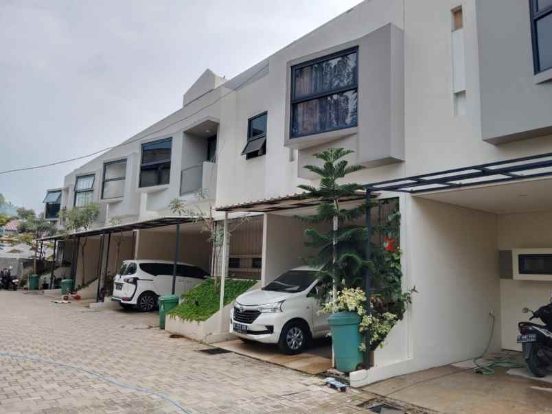dijual rumah cinangka depok