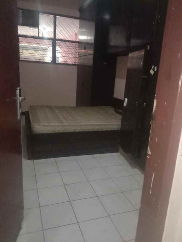 dijual rumah cipinang kebembem