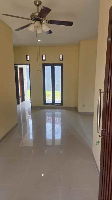 dijual rumah ciputat