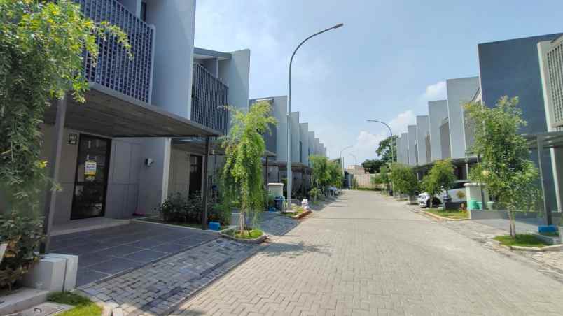 dijual rumah cluster o2 grand wisata