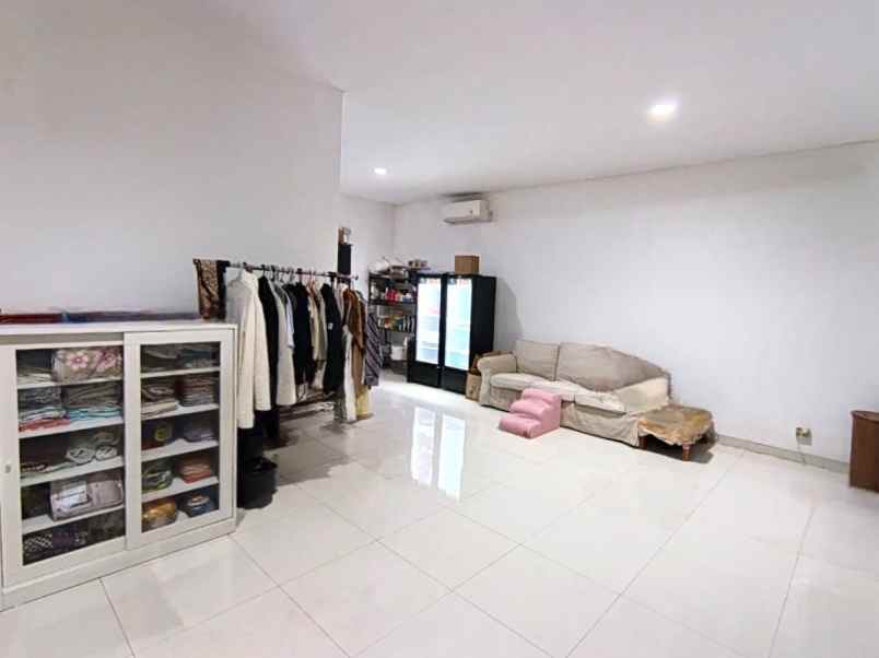 dijual rumah cluster palm spring jgc