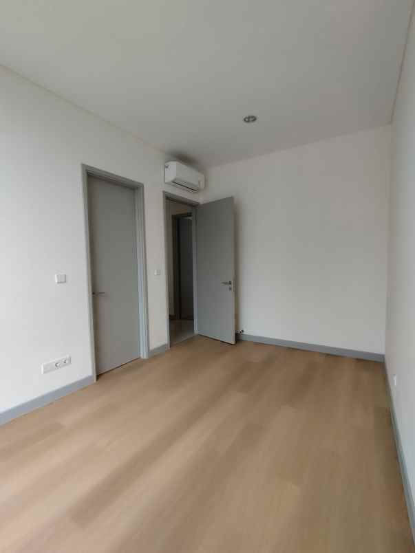 dijual rumah cluster sentarum asya jgc