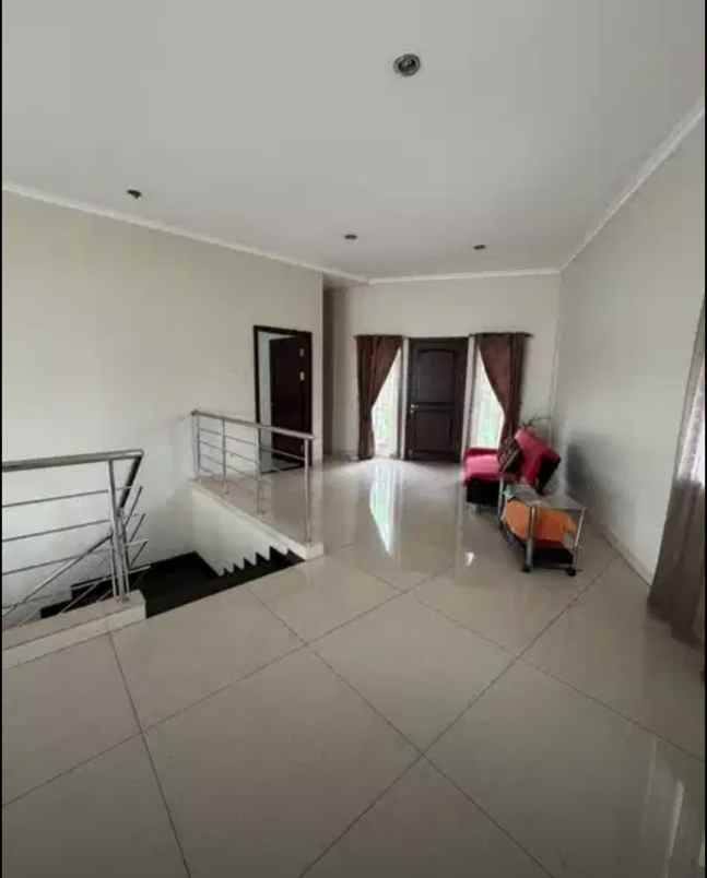 dijual rumah cluster taman diponegoro