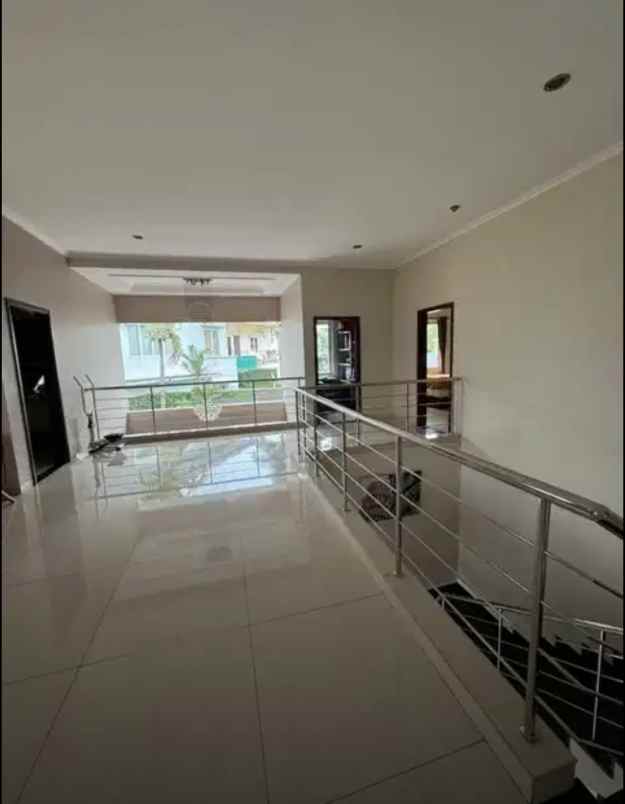 dijual rumah cluster taman diponegoro