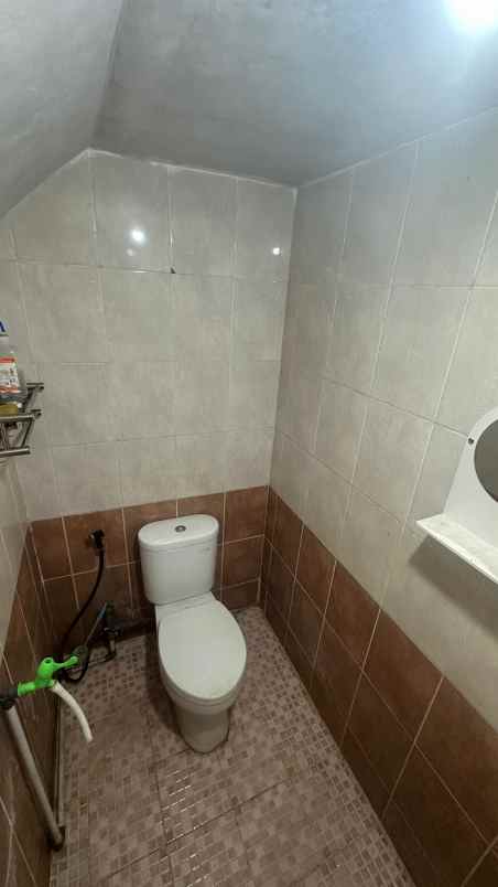 dijual rumah cluster valeria metland