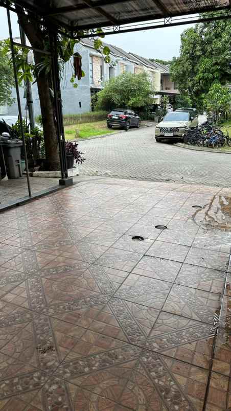 dijual rumah cluster valeria metland