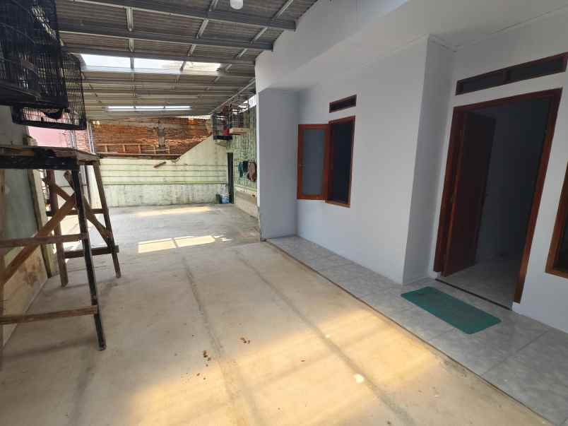 dijual rumah dan siap huni