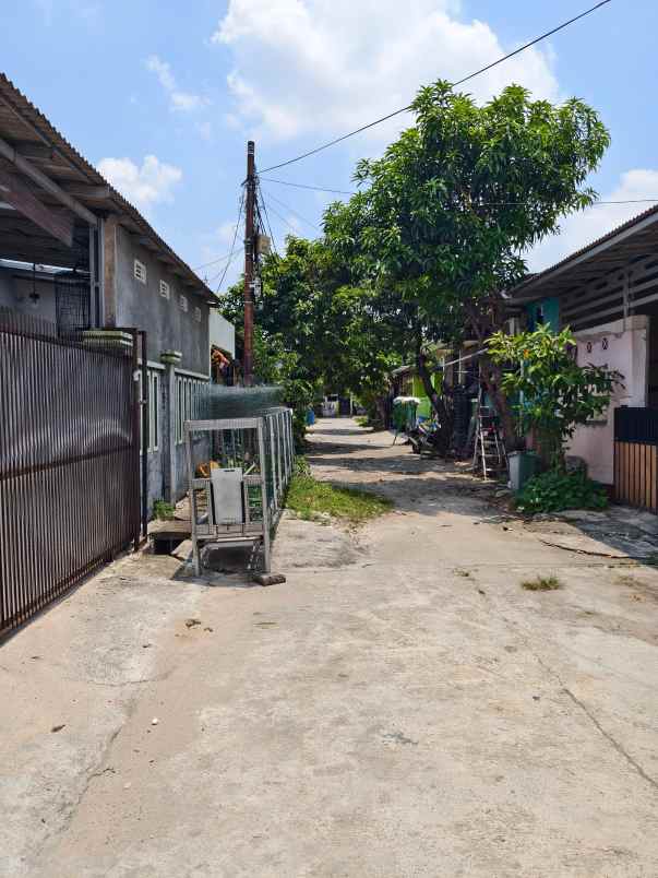 dijual rumah dan siap huni
