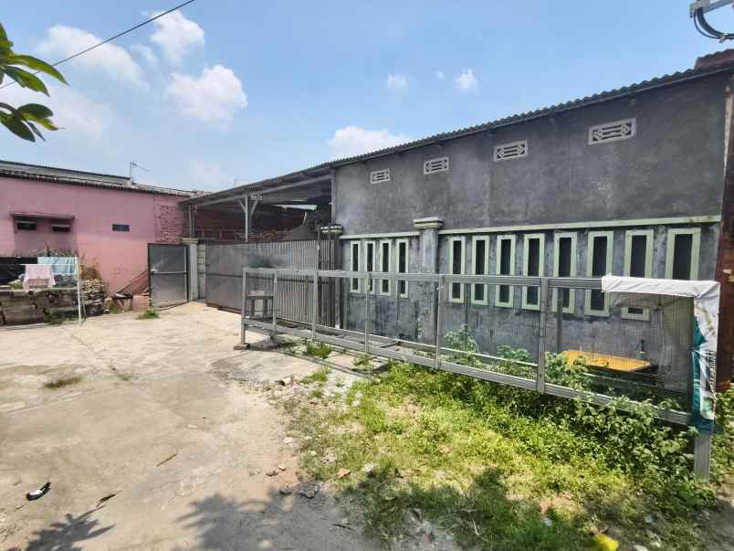 dijual rumah dan siap huni