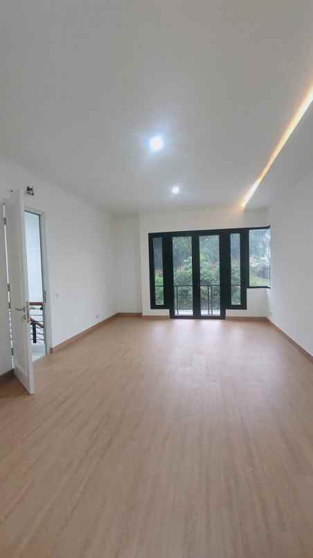 dijual rumah delatinos bsd city tangsel