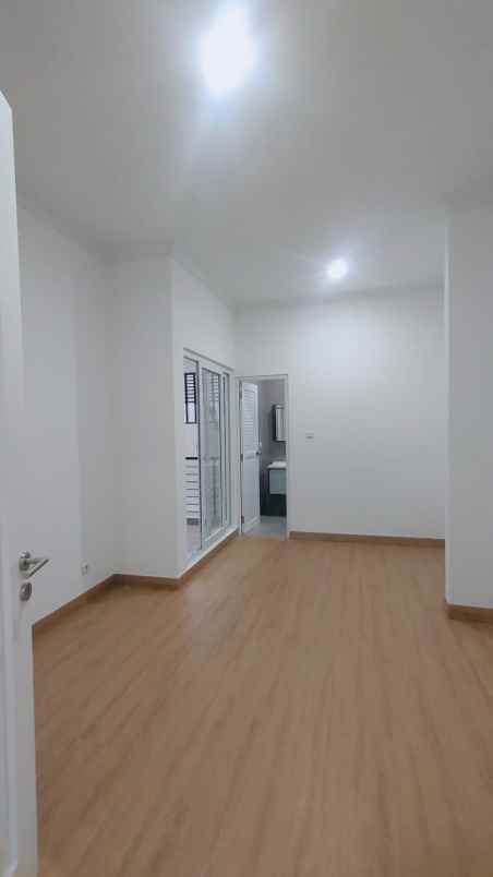 dijual rumah delatinos bsd city tangsel