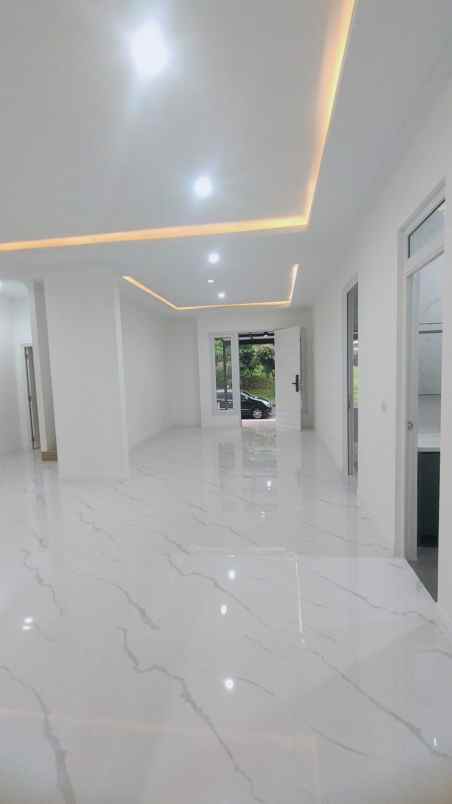 dijual rumah delatinos bsd city tangsel