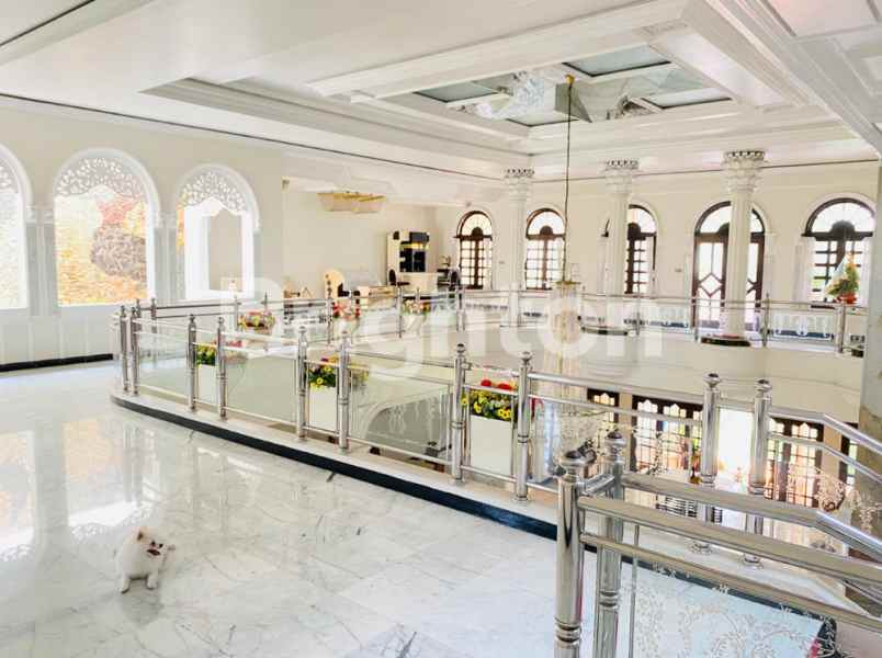 dijual rumah dharmahusada