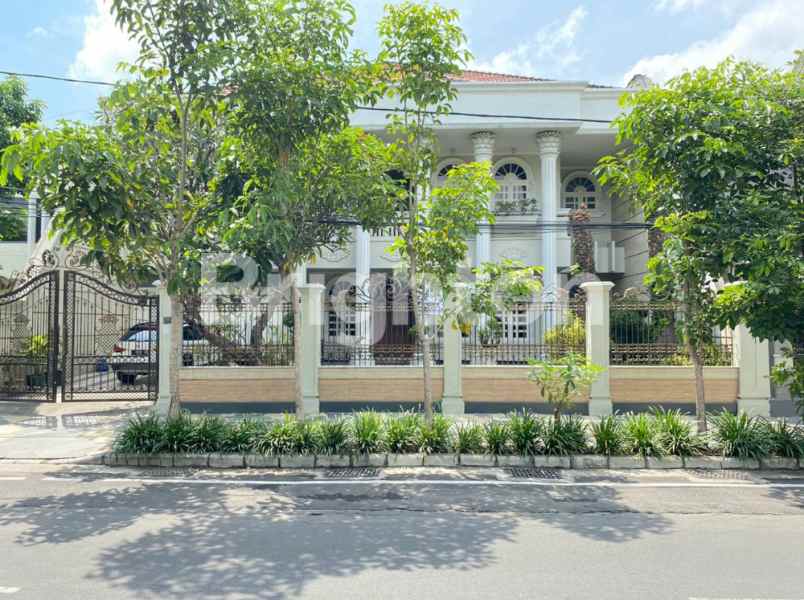 dijual rumah dharmahusada