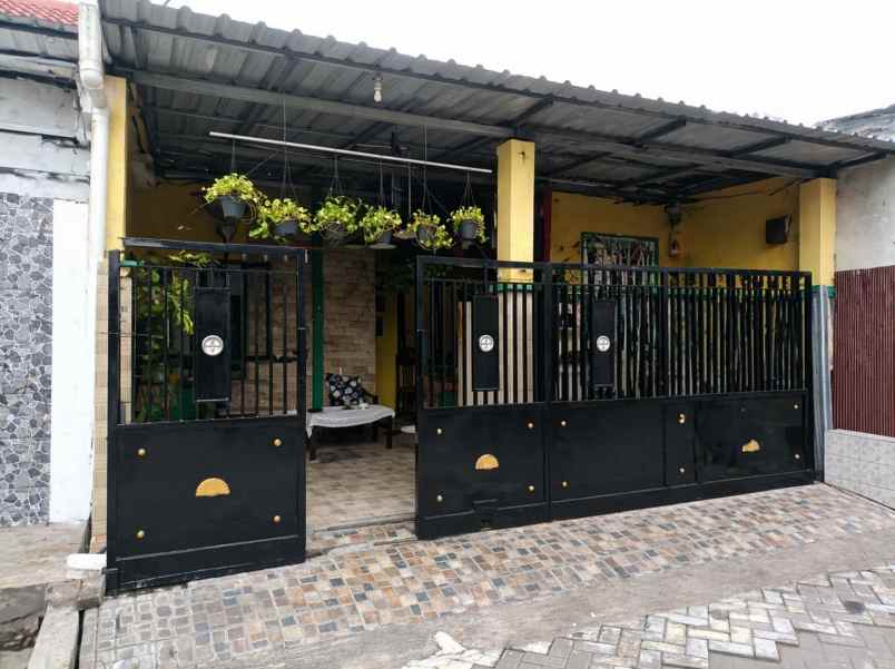 dijual rumah di griya candra mas sedati sidoarjo