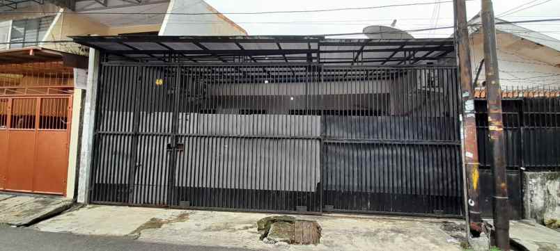 dijual rumah di mangga besar taman sari jakarta barat