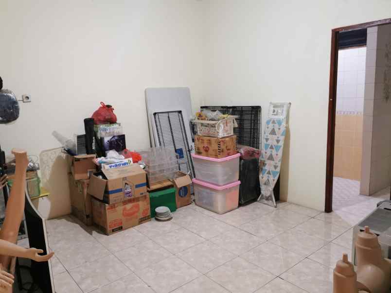 dijual rumah di mangga besar taman sari jakarta barat