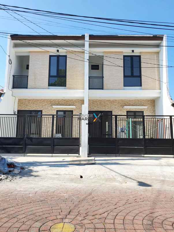 dijual rumah di nirwana eksekutif baru gress