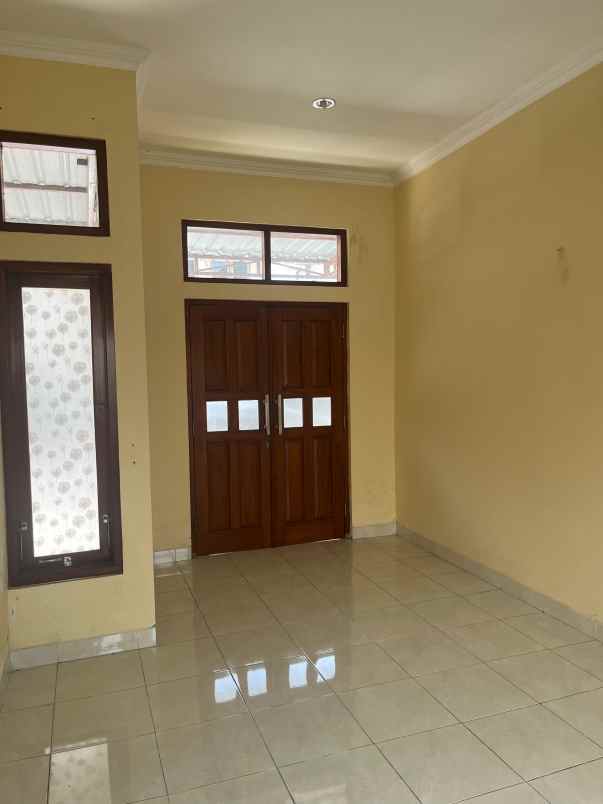 dijual rumah di pondok permai colomadu karanganyar