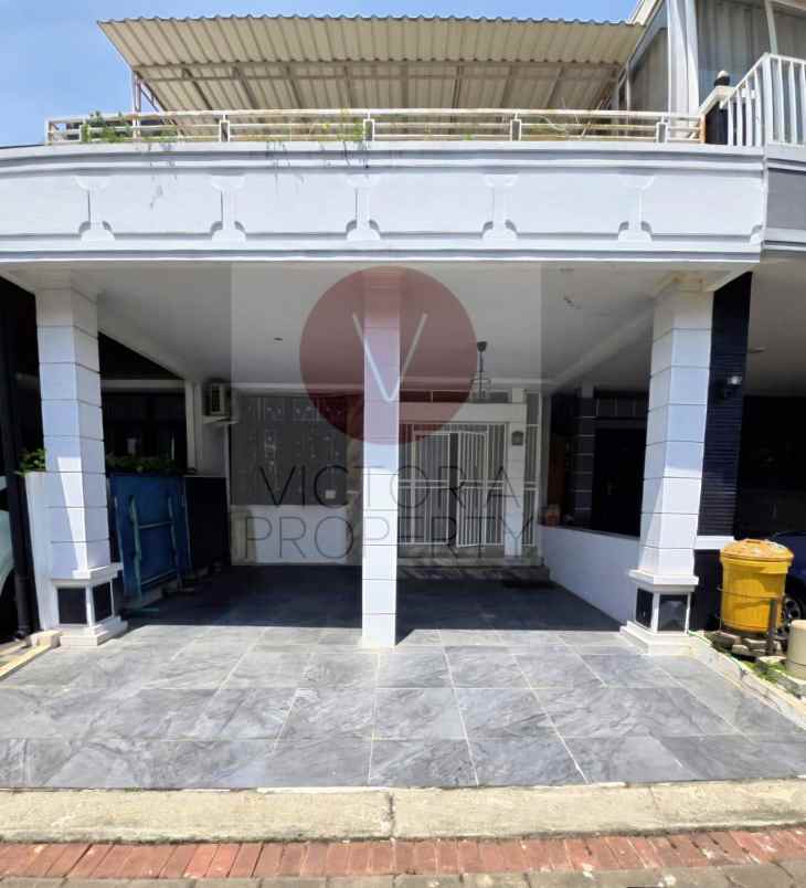dijual rumah di raffles hills cibubur furnished