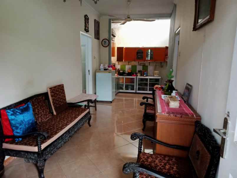 dijual rumah di sentimen semarang