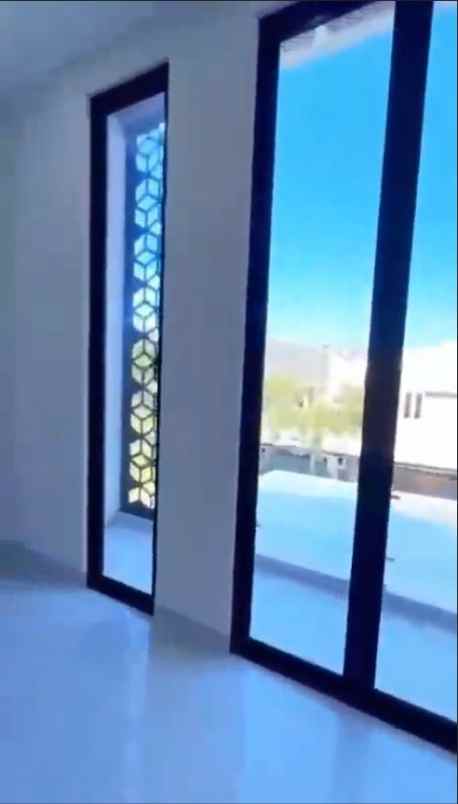 dijual rumah dian istana