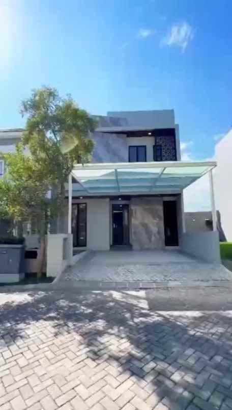 dijual rumah dian istana