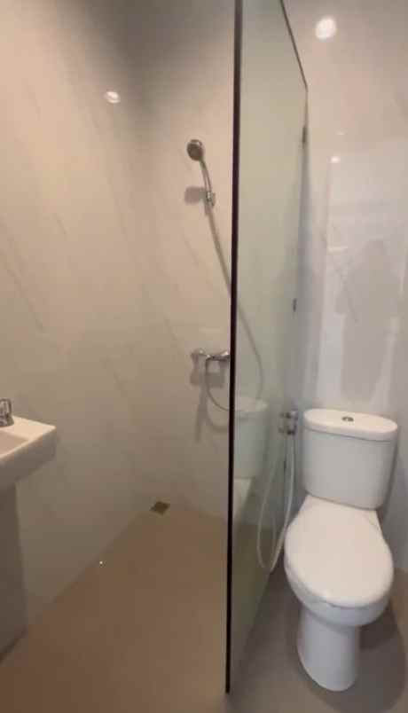 dijual rumah dian istana