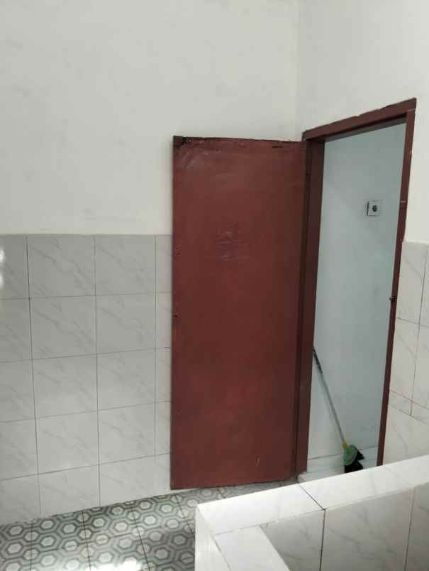 dijual rumah dijual rumah di jl aki