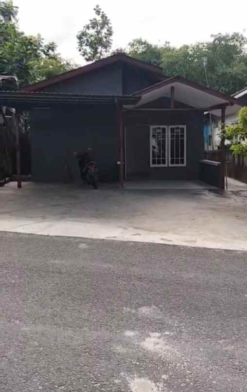 dijual rumah dijual rumah di jl aki