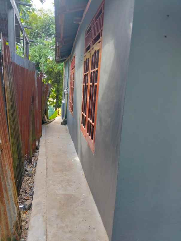 dijual rumah dijual rumah di jl aki