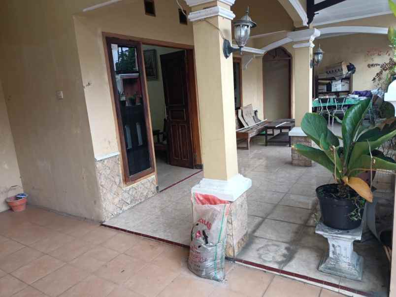dijual rumah dijual rumah di jl manggis