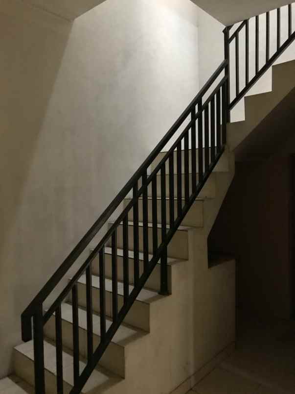 dijual rumah duta kranji