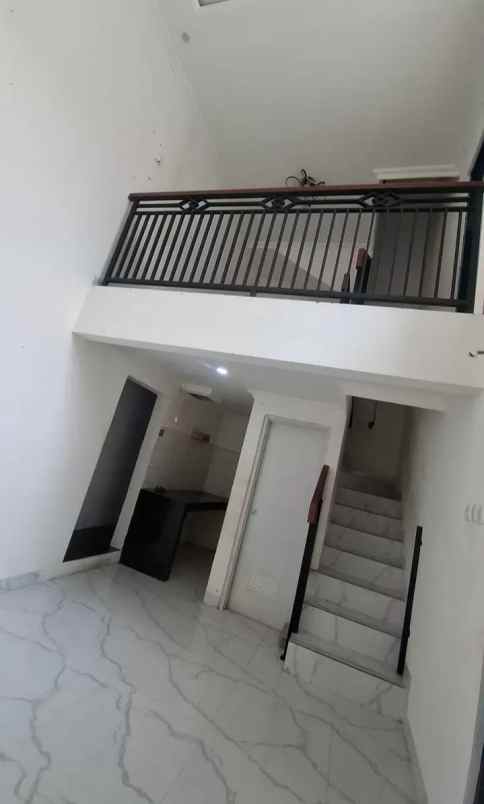 dijual rumah duta premier cibubur