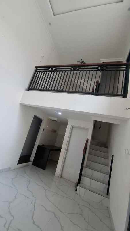 dijual rumah duta premier cibubur