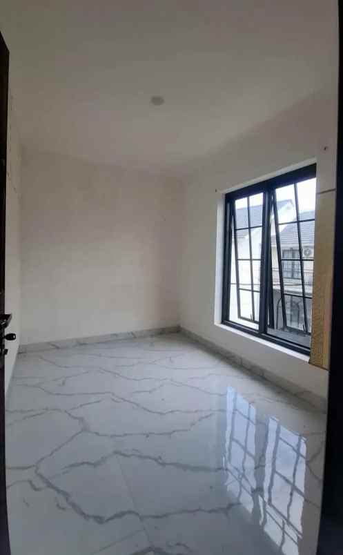 dijual rumah duta premier cibubur