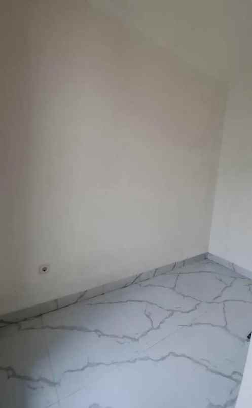 dijual rumah duta premier cibubur
