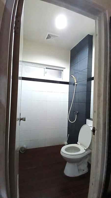 dijual rumah gading griya lestari