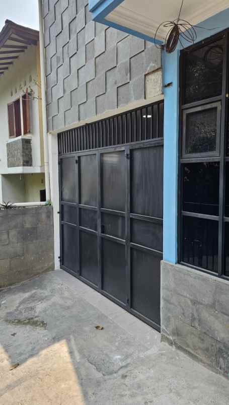 dijual rumah gegerkalong