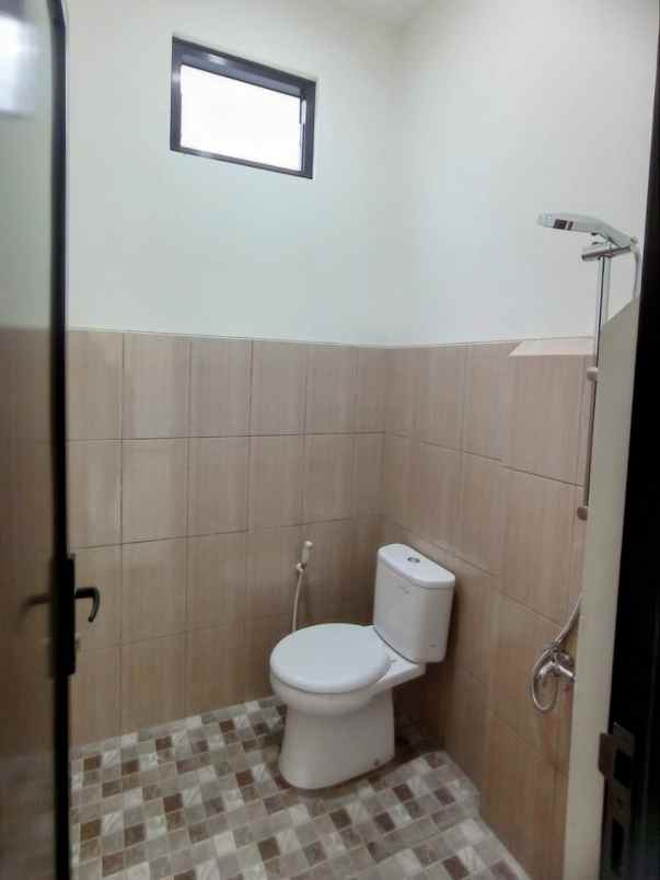 dijual rumah gentan ngebo